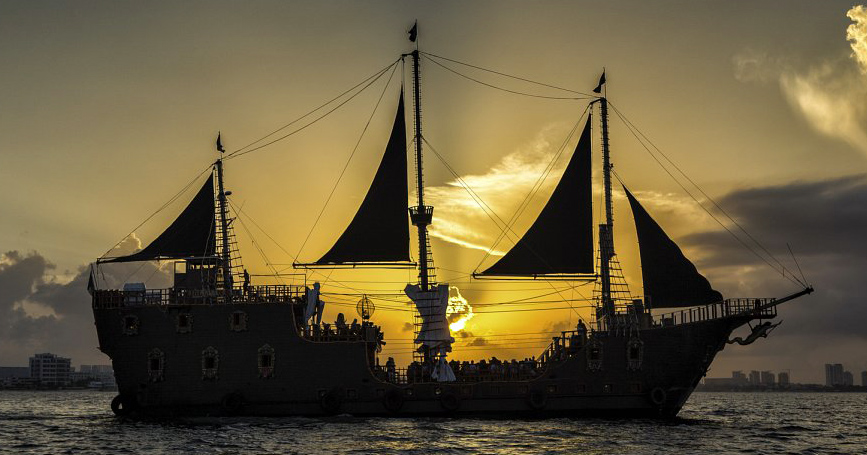 Pirate Ship Adventure | Booze Cruise in Playa del Carmen ...